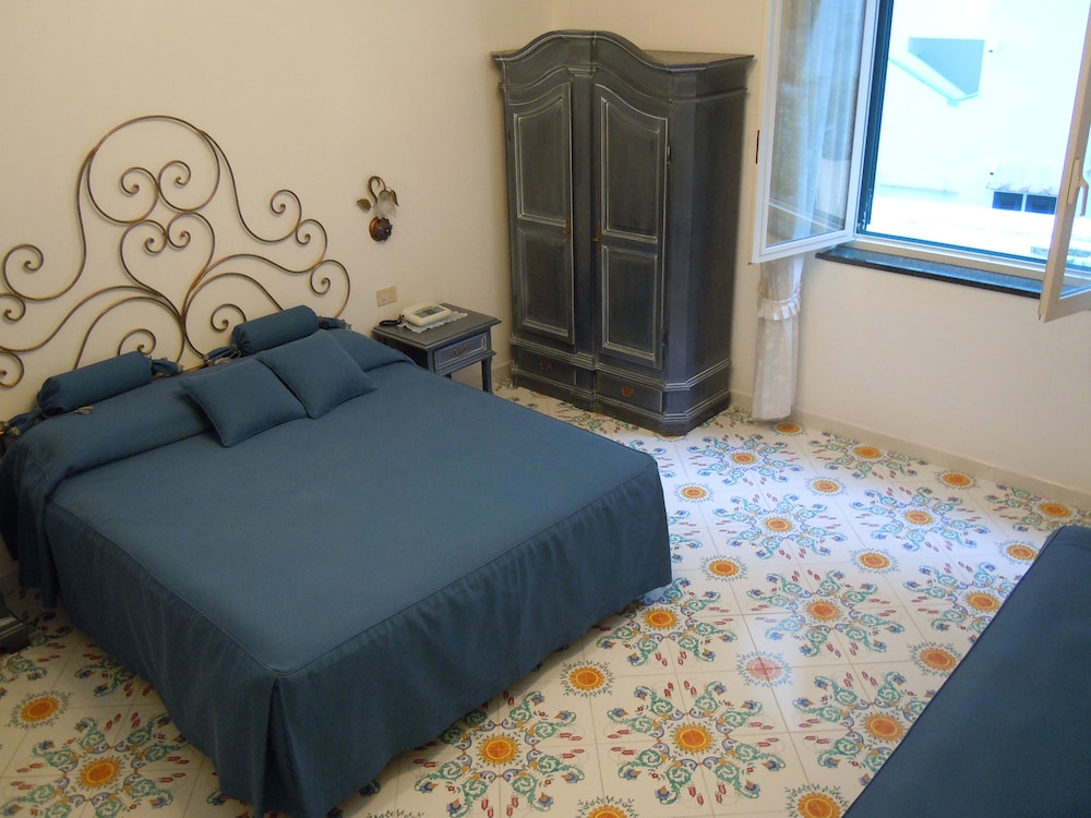 Superior Room photo 2
