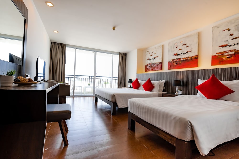 Deluxe Triple Room - Photo 2