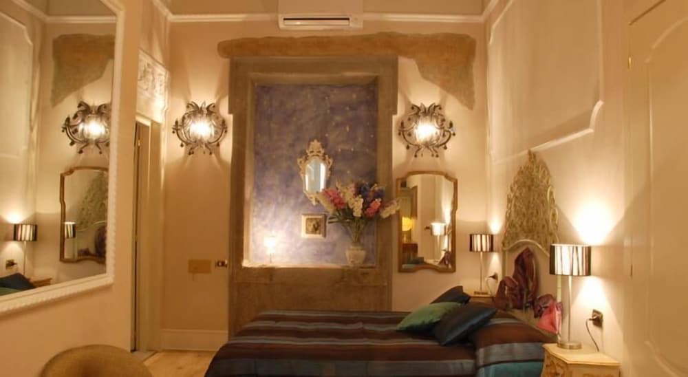 Deluxe Double Room, Private Bathroom photo 1