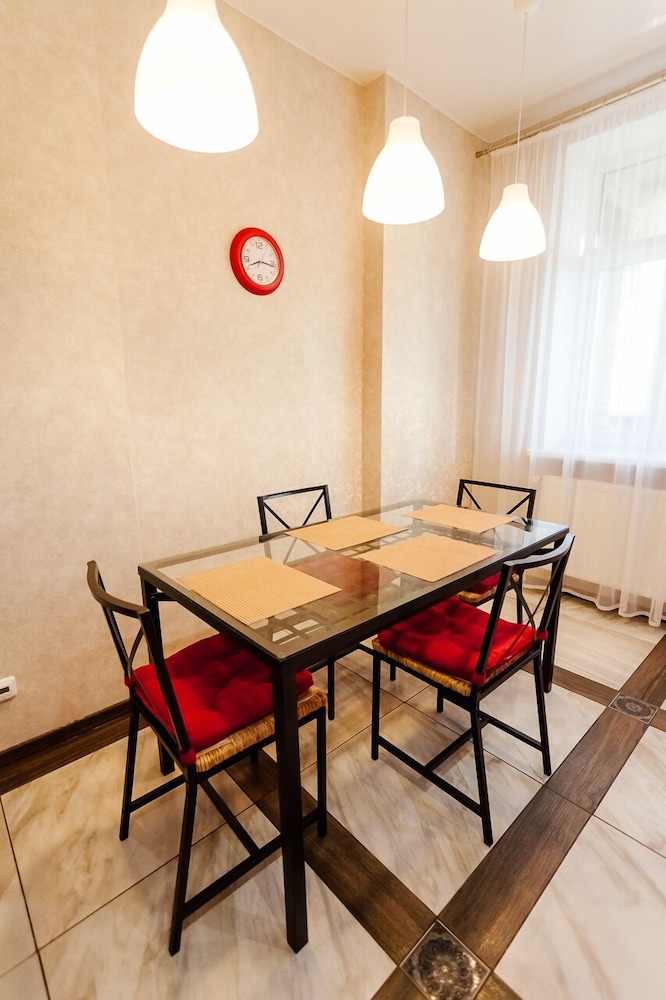 City Apartment, 1 Queen Bed with Sofa bed, Non Smoking, City View photo 2
