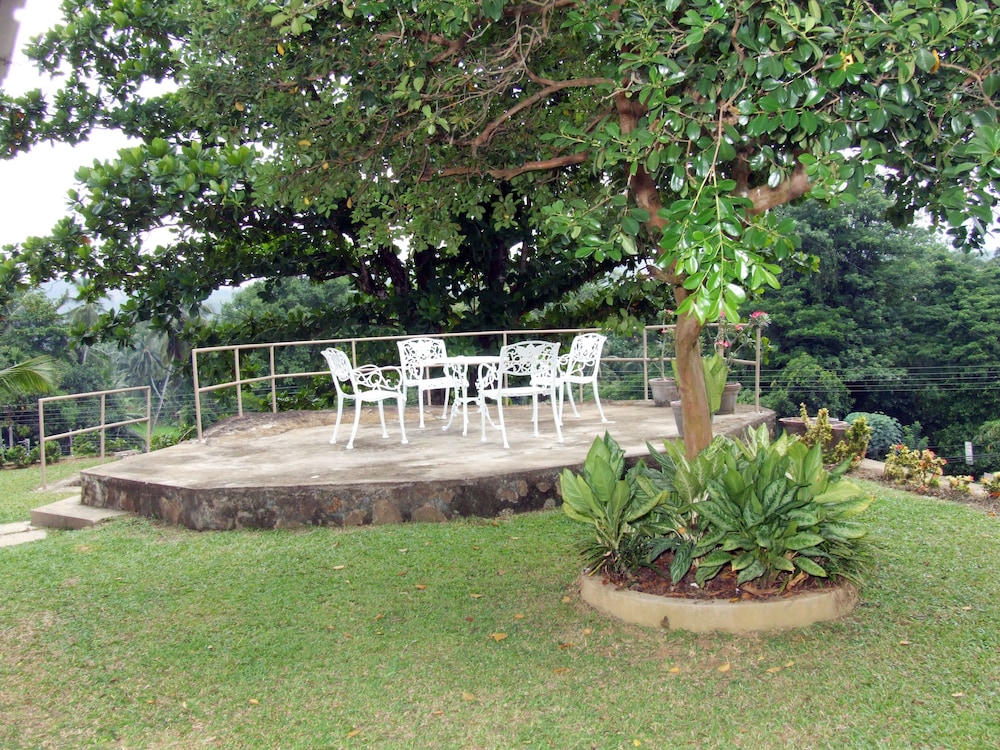 Villa photo 2