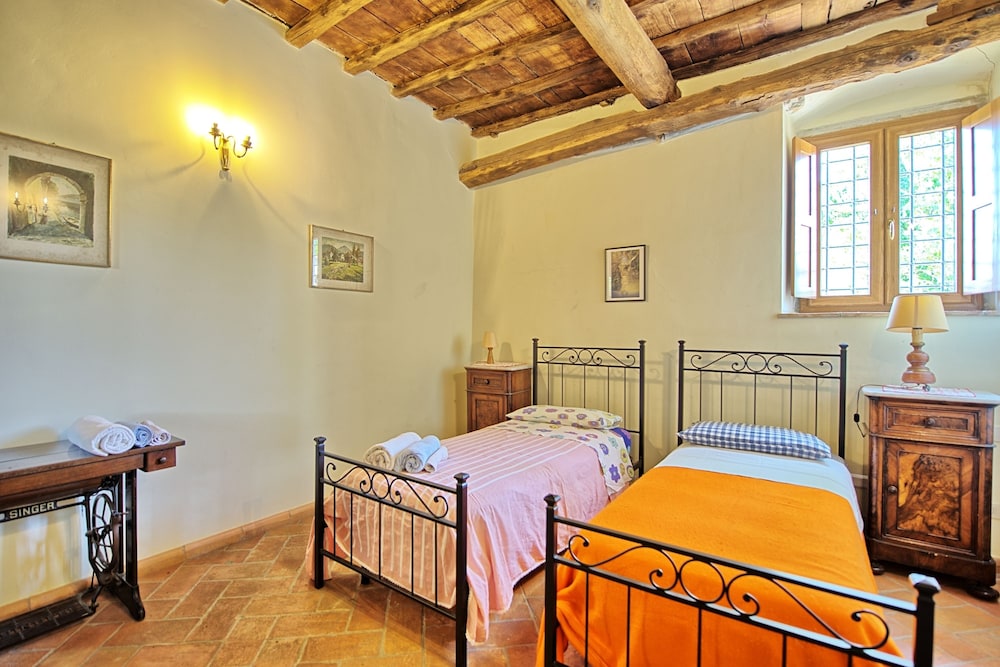 Panoramic Villa, 6 Bedrooms (Poggio Conca) photo 3