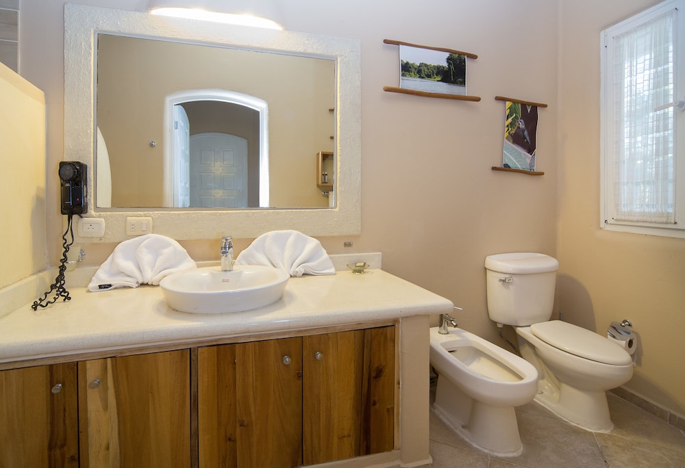 Condo, 2 Bedrooms - Photo 8