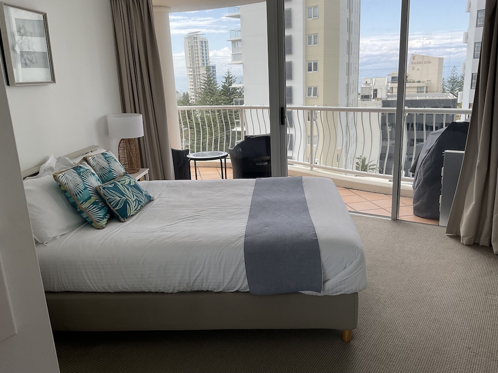 Deluxe Suite photo 2