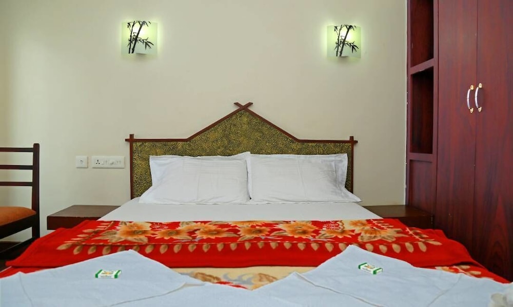 Deluxe Double or Twin Room, Non Smoking, Lake View photo 2