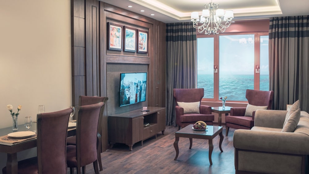 Suite with Sea View