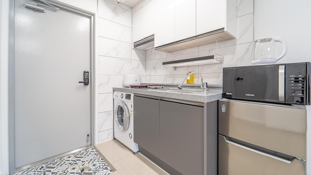 Basic Room, 1 Bedroom (403 Ho (Netflix))