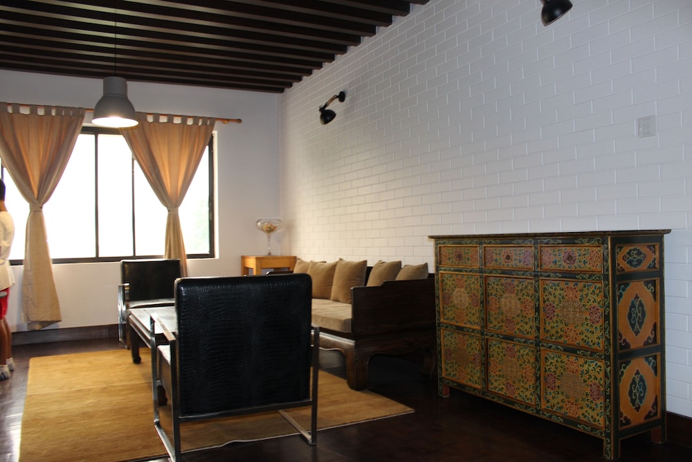 Apartment photo 3