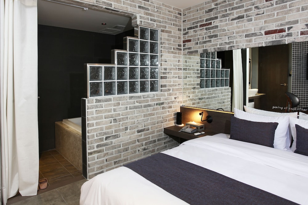 Boutique Deluxe Room
