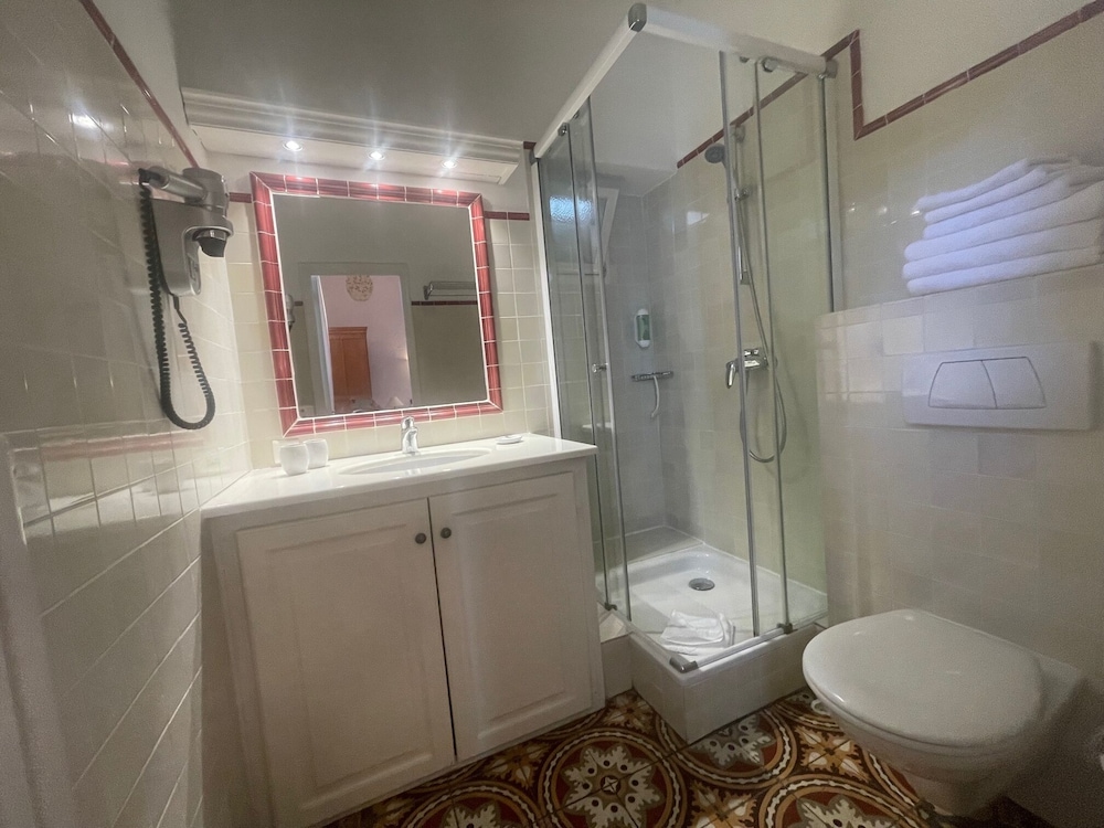 Comfort Triple Room - Photo 6
