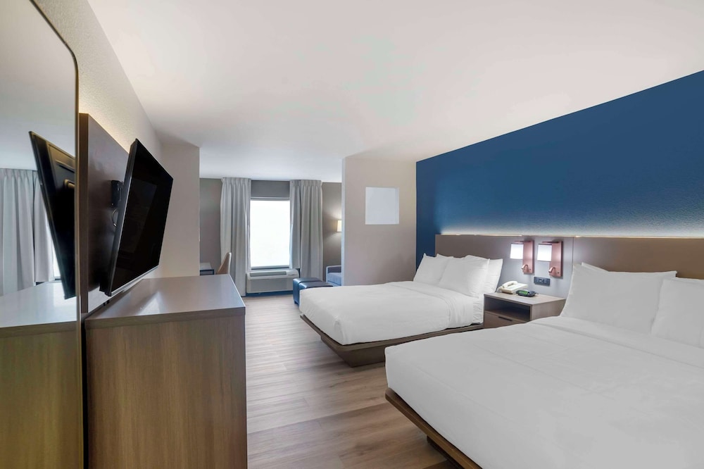Suite, Multiple Beds