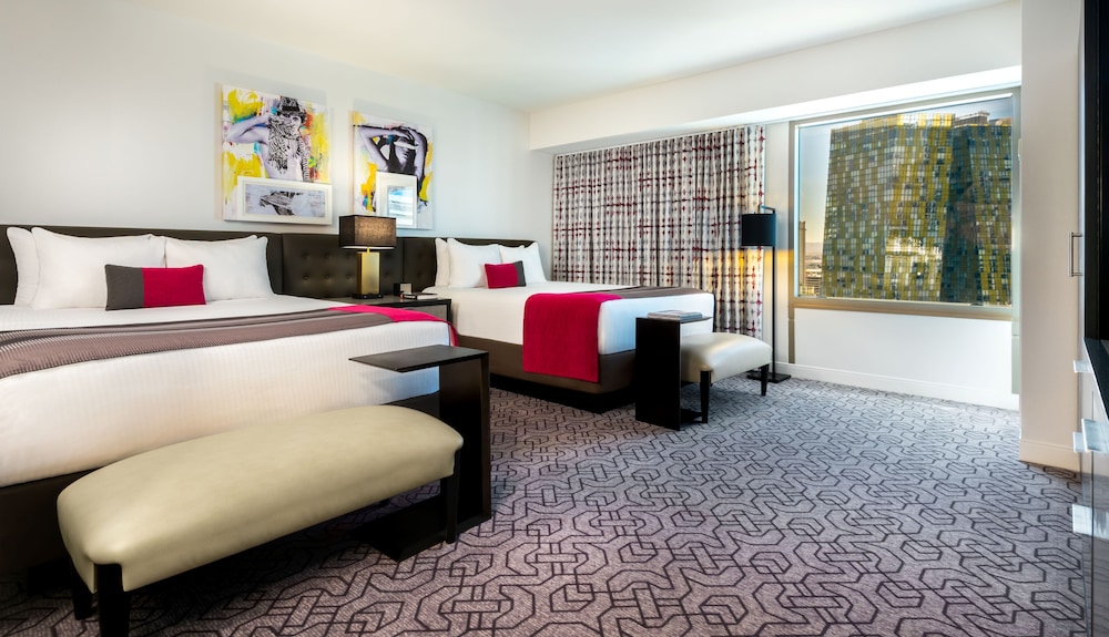 Ultra Hip Room, 2 Queen Beds, Smoking