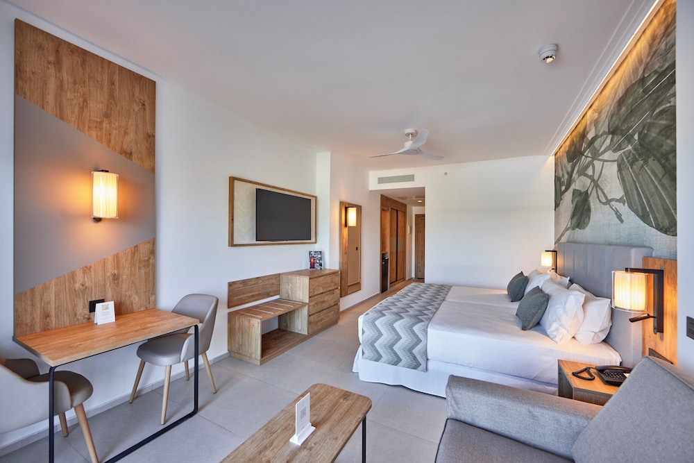 Junior Suite, Sea View photo 2