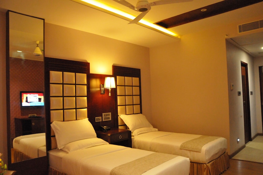 Executive Double or Twin Room, 1 Bedroom, Private Bathroom, Executive Level photo 3