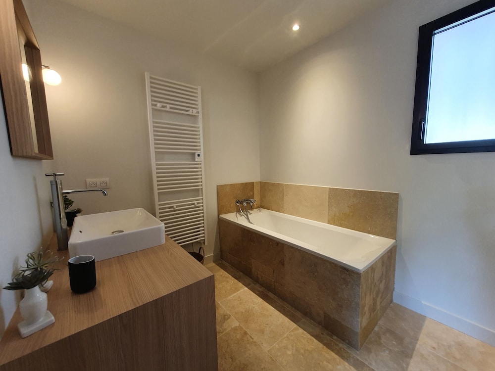 Superior Suite, Ensuite (Suite Pagnol) photo 2