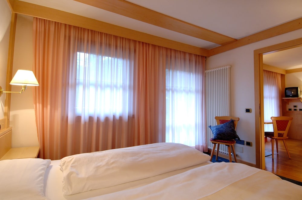 Economy Suite - Photo 3