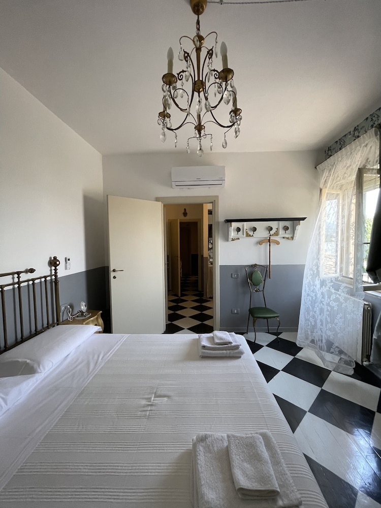 Romantic Apartment photo 1