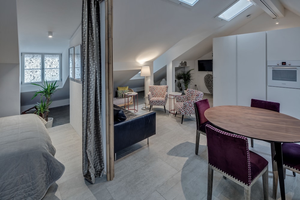 Business Apartment photo 2