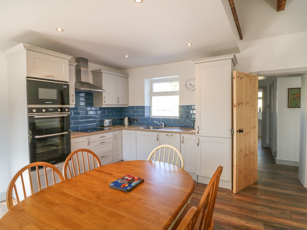Cottage photo 2