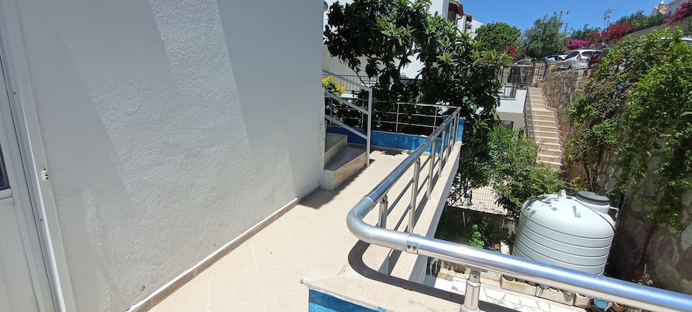 Family Duplex, City View photo 3