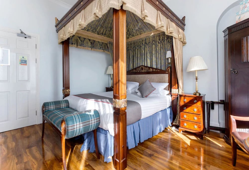 Superior Double Room, Ensuite, Sea View (with bath or shower) - Photo 12