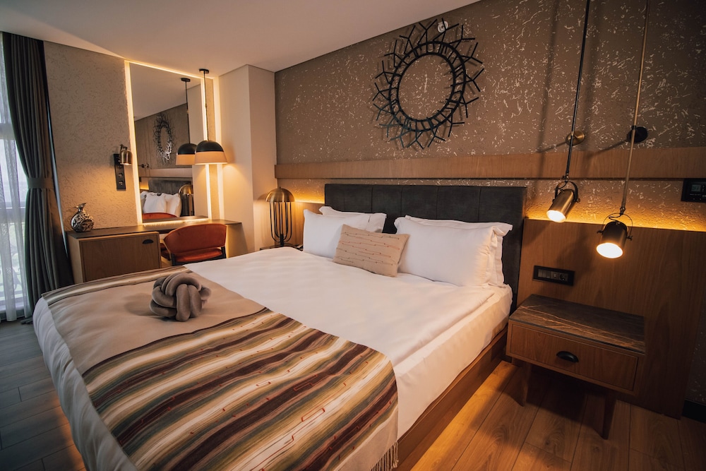 Deluxe Room - Photo 2