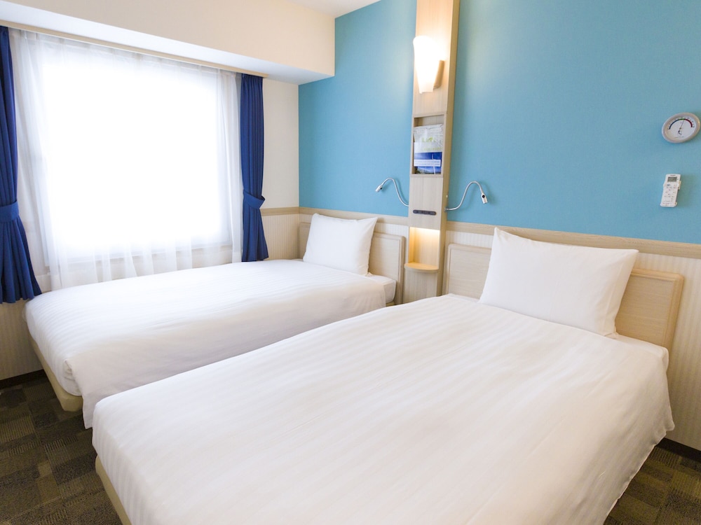 Twin Room, Smoking photo 2