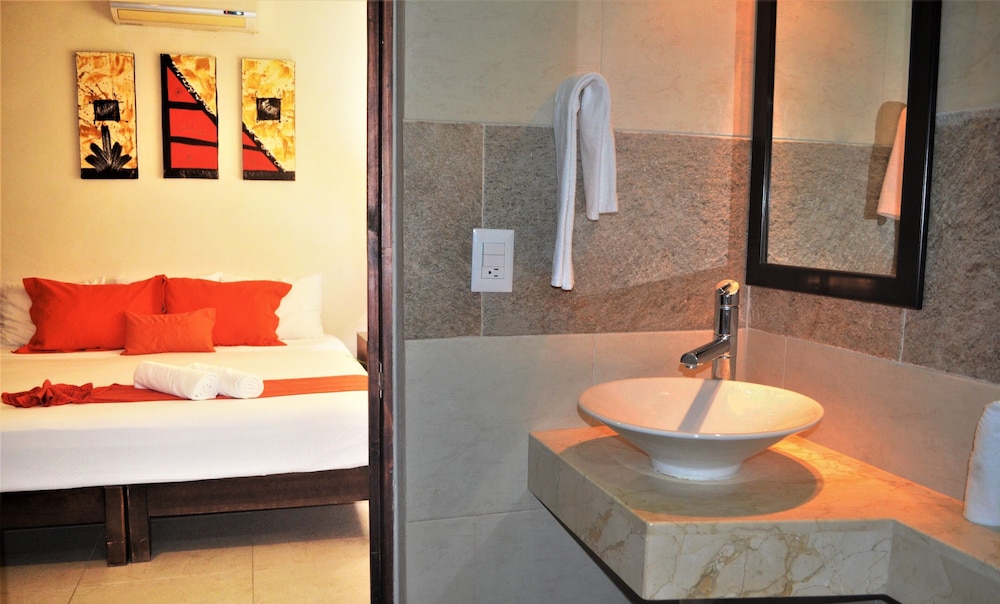 Junior Studio, 1 King Bed, Annex Building