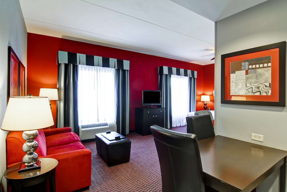 1 King Studio Suite - Photo 5