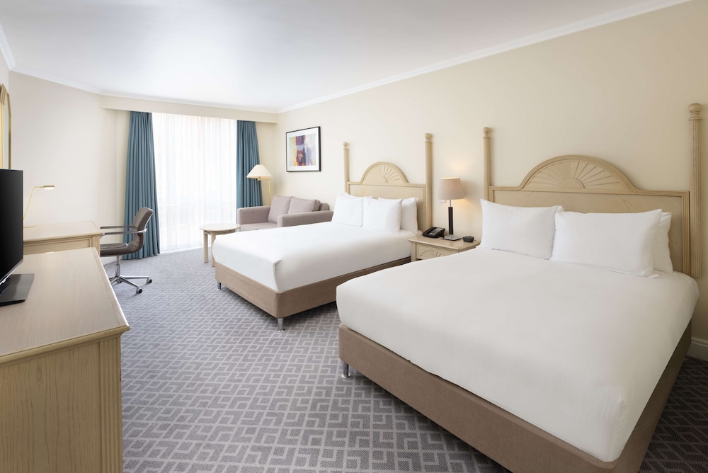 Room, Multiple Beds - Photo 5