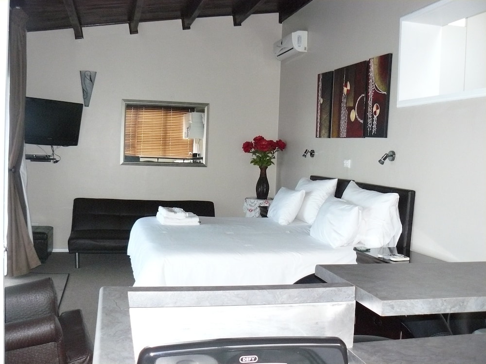 ROOM 1 Luxury - Photo 3