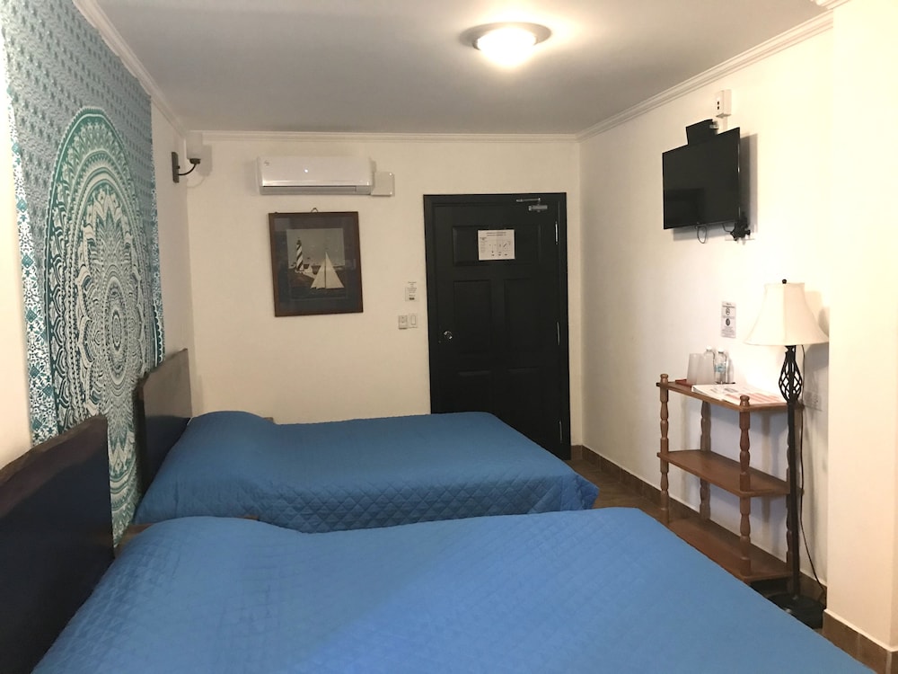 Standard Double Room, 2 Double Beds, Kitchen photo 1