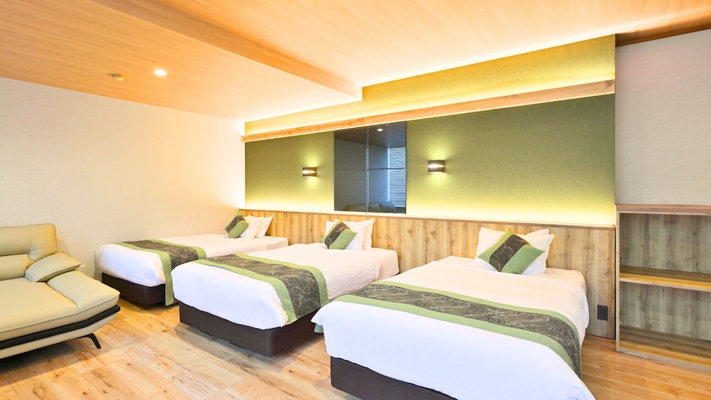 Japanese-Western Suite Room with Semi Open-air Bath