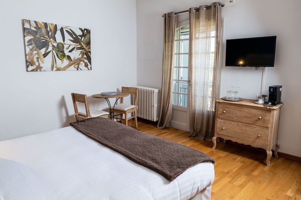 Comfort Double Room, 1 King Bed photo 2