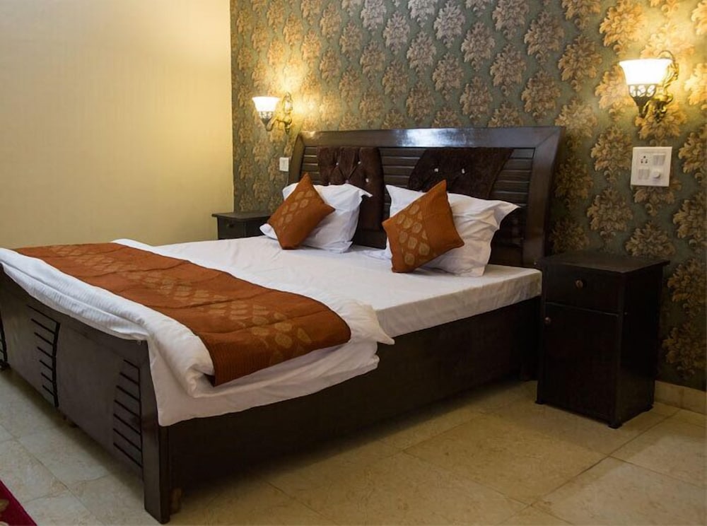 Deluxe Room, 1 Double Bed photo 2