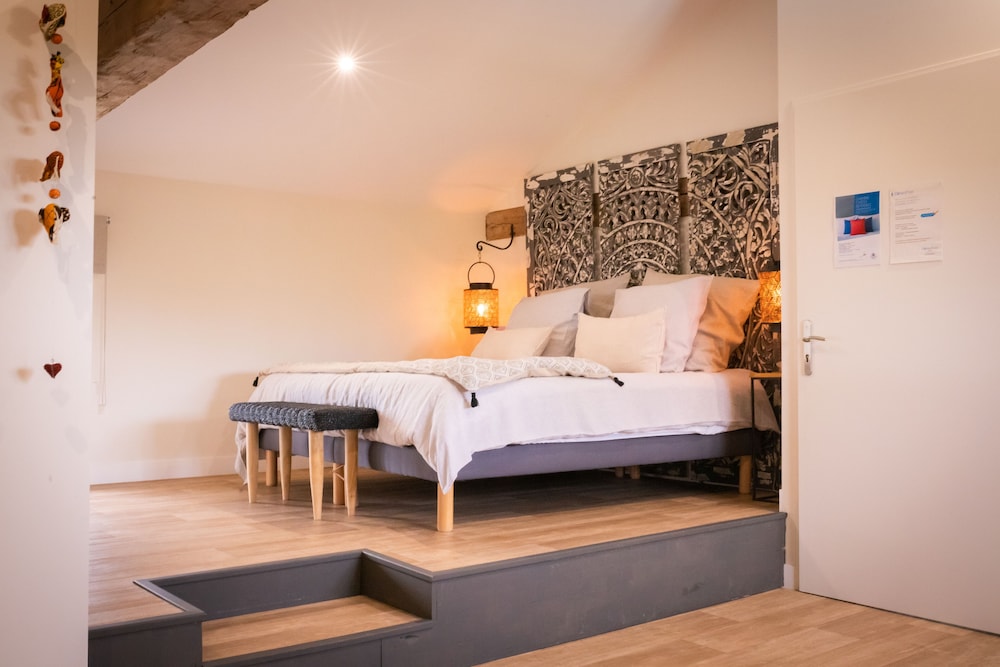 Comfort Room, 1 Bedroom, Pool View (Benoni) photo 3