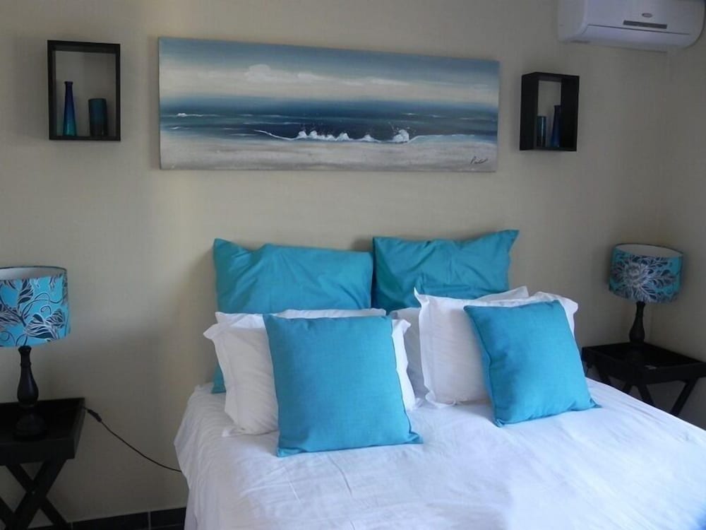 Room (Self Catering) photo 1