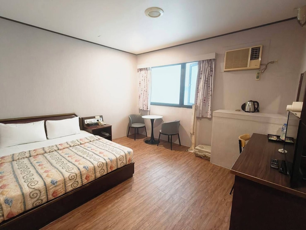 Economy Double Room photo 3