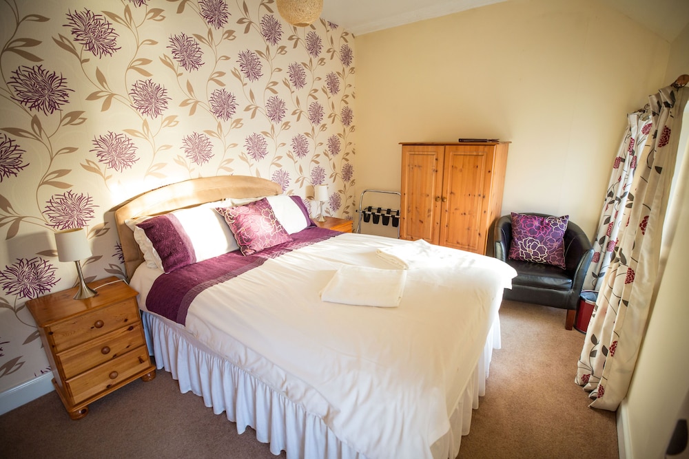 Double Room - Photo 6