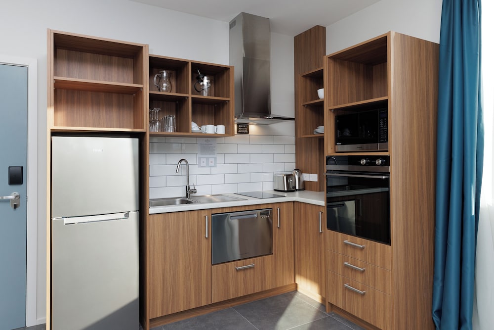 Two Bedroom Executive Apartment - Photo 4