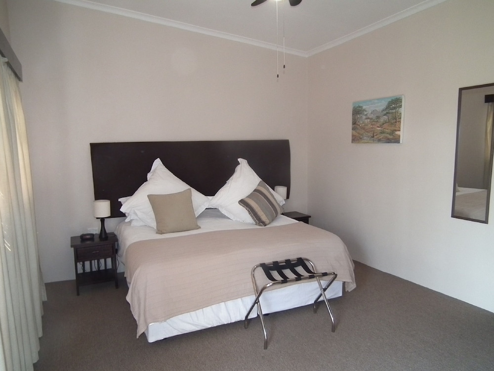 Luxury Cottage (with S/C) photo 3
