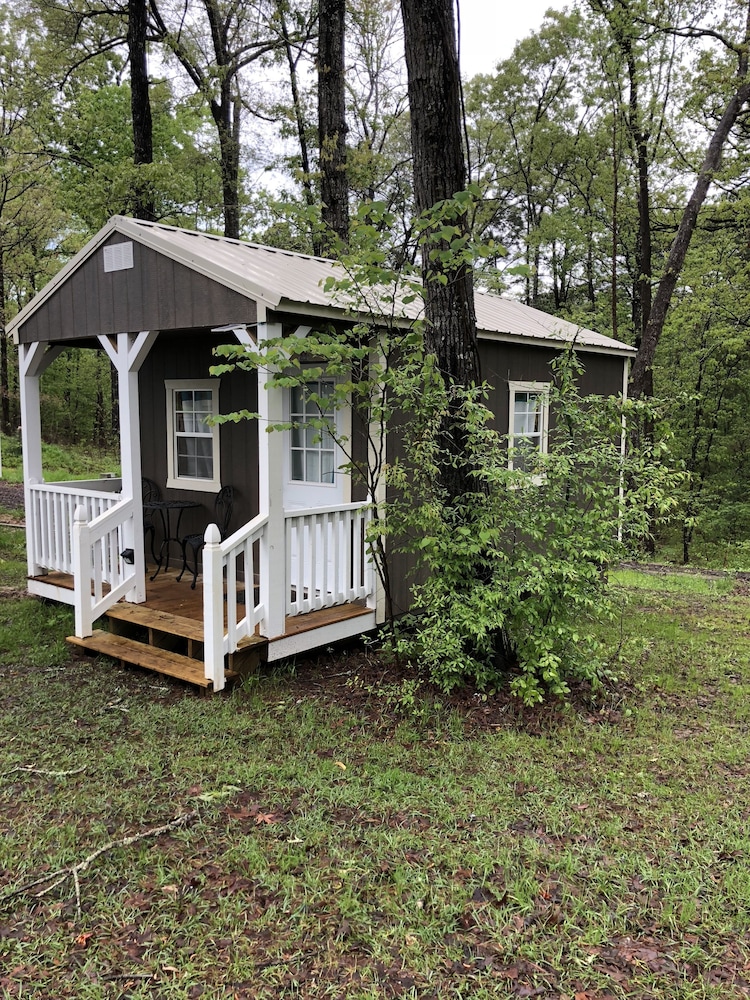 Basic Cottage, 1 King Bed, Lake View photo 3