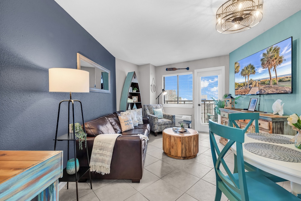 Family Condo, 1 Bedroom, Kitchen, City View