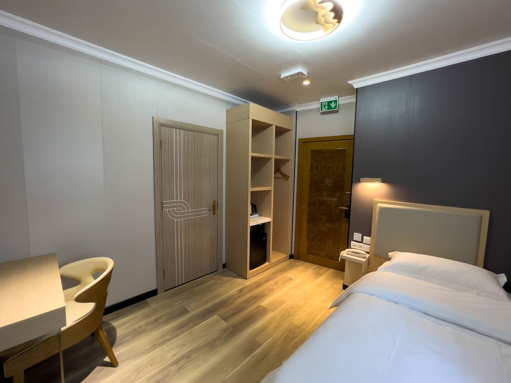 Single Room