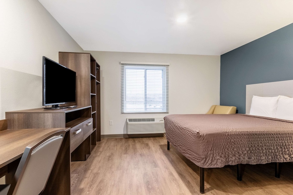 Room, 1 Queen Bed, Accessible, Non Smoking (Roll In Shower)
