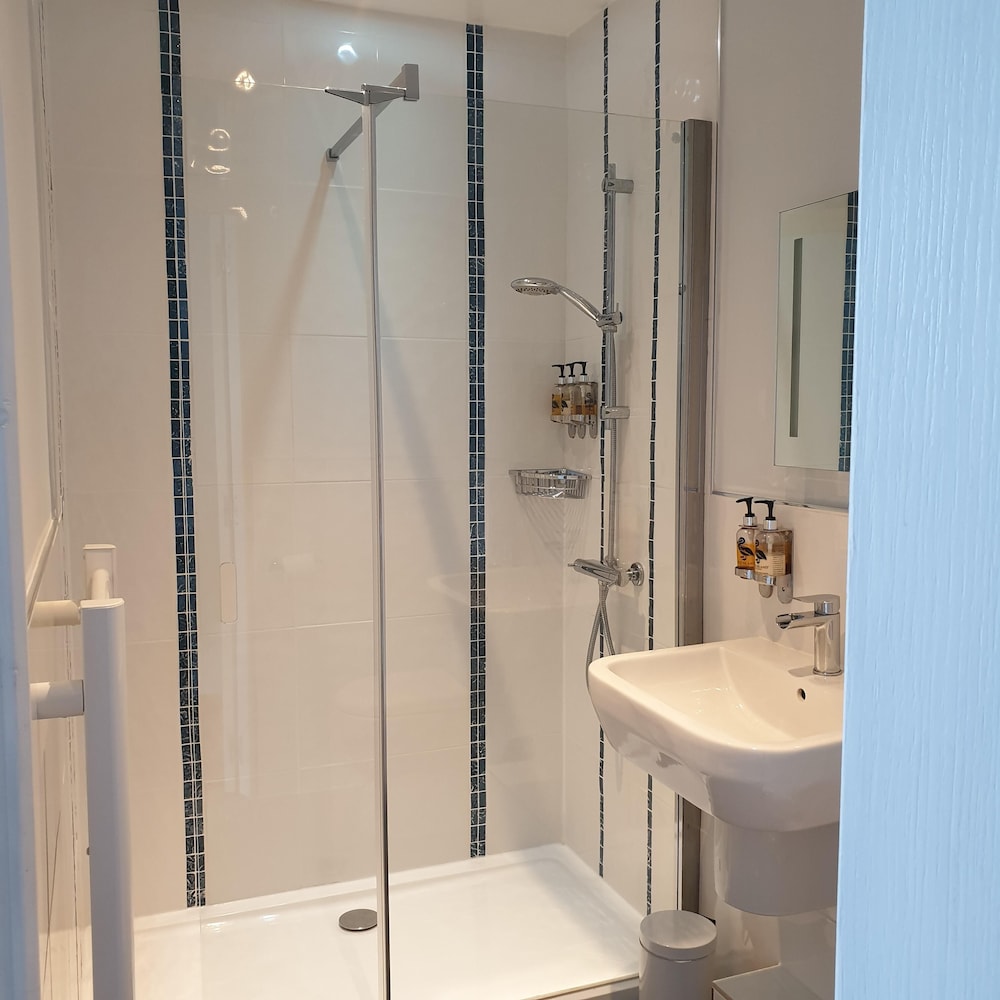 Double Room, Ensuite (Chambre DORDOGNE) photo 3