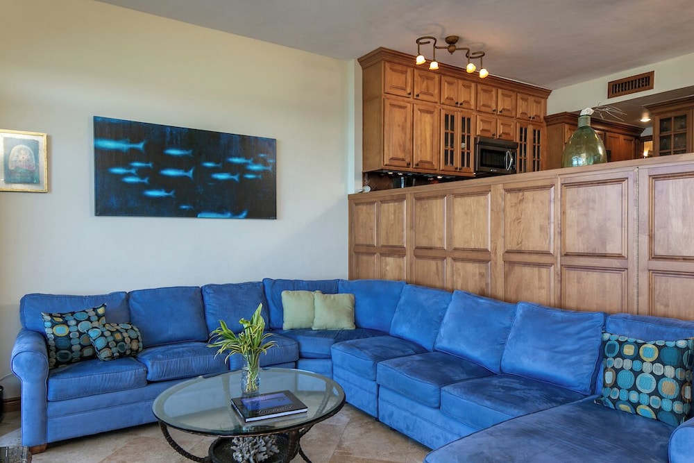 Luxury Suite Ocean View Lower 15A photo 2