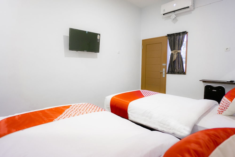 Standard Twin Room - Photo 3