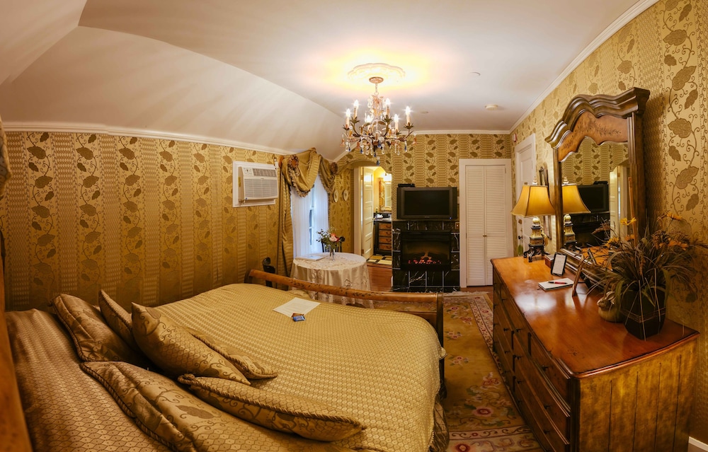 Room (Bar Harbor)