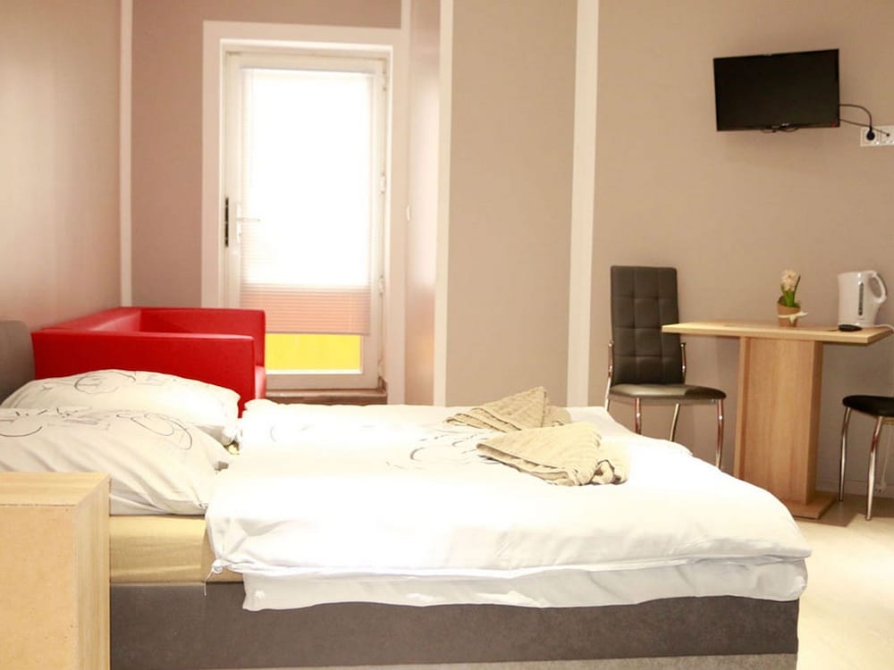 Deluxe Double or Twin Room, Accessible, Private Bathroom photo 3
